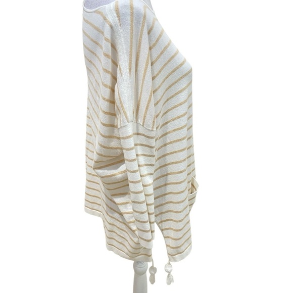 Lilly Pultizer Elba striped tan/white oversized sweater Pom Poms size small - Picture 11 of 14